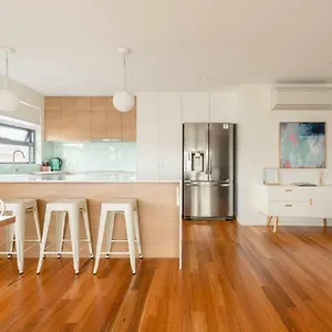Kangaroo Bay Apartment